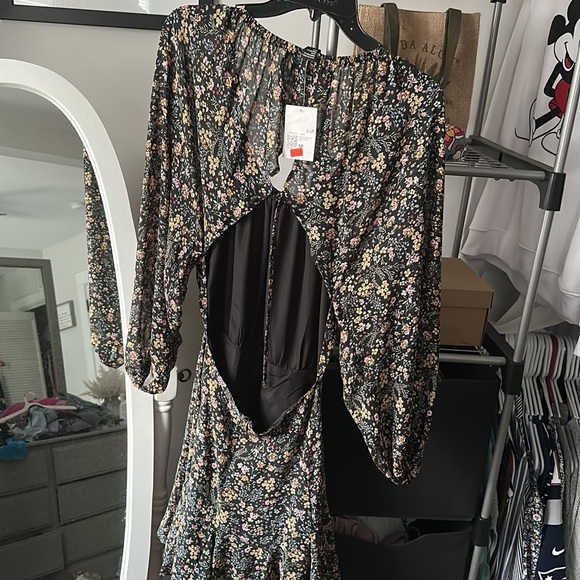 Floral dress - Picture 2 of 2